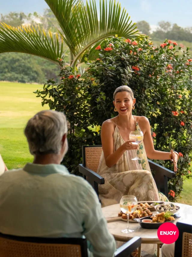 It's apéro o'clock 🍸🍤
Colourful cocktails and gourmet small plates, the perfect combo by the sea, at Azuri.
#AzuriVillage #SunsetVibes #FoodieMauritius